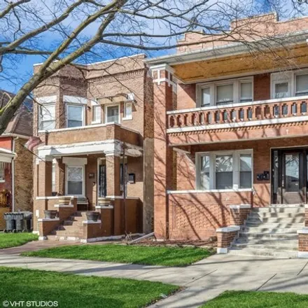 Buy this 6 bed house on 7638 South Carpenter Street in Chicago, IL 60620