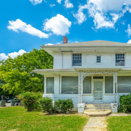 Buy this 3 bed duplex on 1501 North Chamberlain Avenue in East Chattanooga, Chattanooga