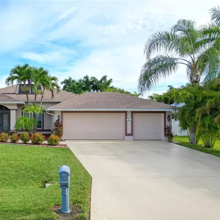 Buy this 3 bed house on 611 Southeast 29th Terrace in Cape Coral, FL 33904