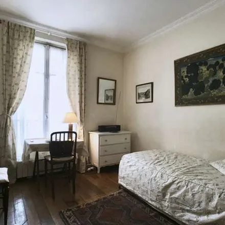 Rent this 2 bed apartment on 17 Rue de la Comète in 75007 Paris, France
