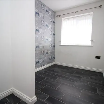 Rent this 3 bed apartment on Coxlodge Waggonway in Newcastle upon Tyne, NE7 7NU