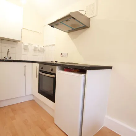 Image 2 - Beaconsfield Road, London, N15 4SH, United Kingdom - Apartment for rent