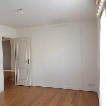 Rent this 3 bed apartment on 22 Place de l'Église in 78360 Montesson, France