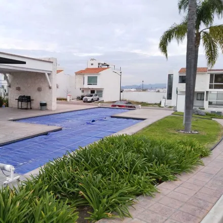 Rent this 3 bed house on Privada Paseo del Roble in Jardines de la Corregidora, 76910 El Pueblito