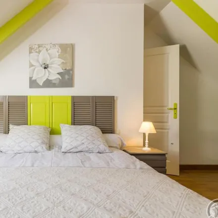 Rent this 2 bed townhouse on Gatteville-le-phare in Route du Val de Saire, 50760 Gatteville-le-Phare