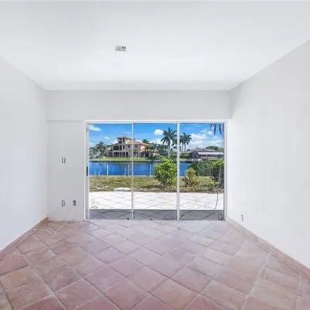 Image 8 - 354 Tudor Drive, Cape Coral, FL 33904, USA - House for sale
