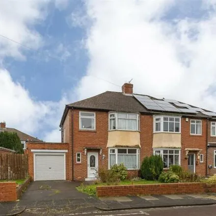 Buy this 3 bed duplex on Saxton Grove in Newcastle upon Tyne, NE7 7AS