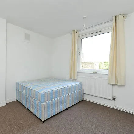 Image 3 - Clarkson House, Maysoule Road, London, SW11 2BP, United Kingdom - Apartment for rent