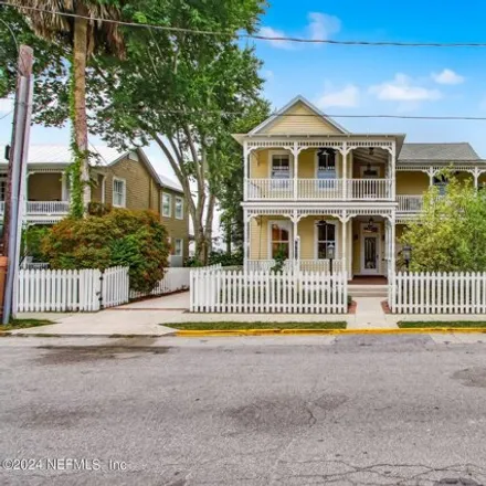 Rent this 4 bed house on 105 Marine Street in Lincolnville, Saint Augustine