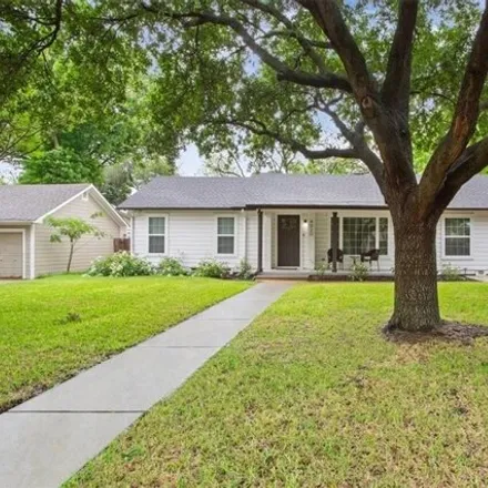Buy this 3 bed house on 4064 Austin Avenue in Waco, TX 76710