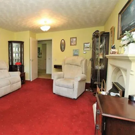 Image 5 - Priory Road, Stourbridge, DY8 2HQ, United Kingdom - Apartment for sale