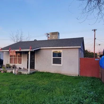 Buy this 2 bed house on 30 South Villa Street in Porterville, CA 93257