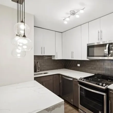 Image 3 - 301 East 69th Street, New York, NY 10021, USA - Apartment for rent