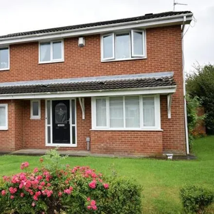 Rent this 5 bed house on Emblehope Drive in Newcastle upon Tyne, NE3 4RW