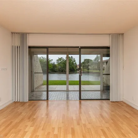 Image 3 - Lake View Drive, Weston, FL 33326, USA - Apartment for rent