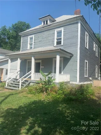 Buy this 6 bed house on Henderson School in North Main Street, Yadkin Junction