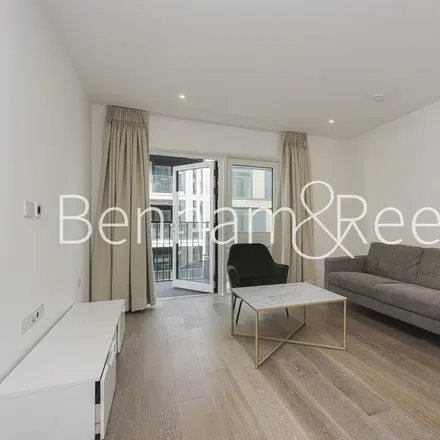 Image 1 - Block G, Park Street, London, SW6 2QF, United Kingdom - Apartment for rent