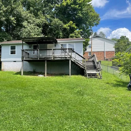 Buy this 3 bed house on 110 Thurmond Drive in Oak Hill, WV 25901