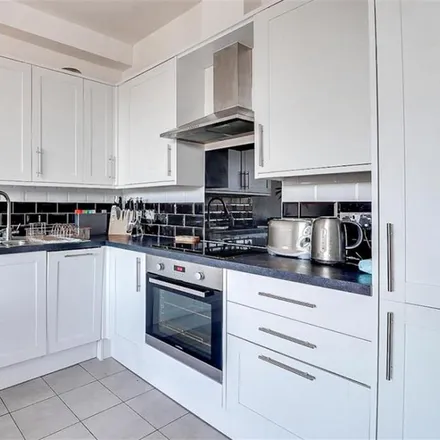 Rent this 2 bed apartment on Woosehill in Wokingham, RG41 3BR