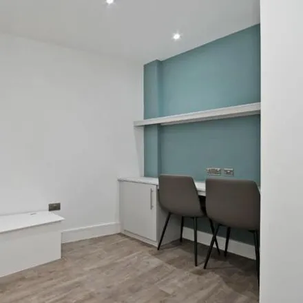 Image 8 - Chelsea Heights, Sheffield, S11 9ER, United Kingdom - Room for rent