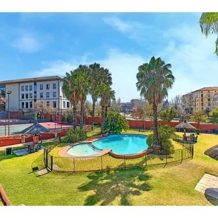 Image 9 - Lewis Avenue, Paulshof, Sandton, 2062, South Africa - Apartment for rent