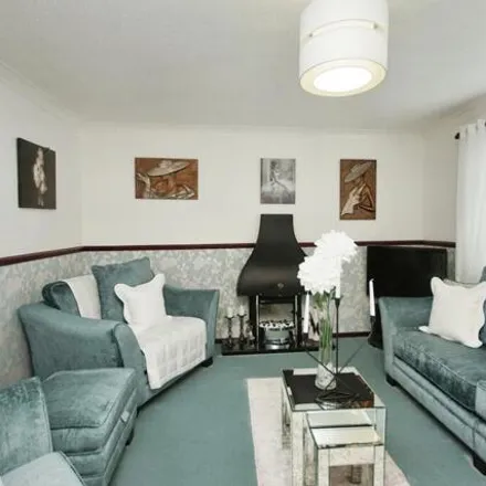 Image 4 - 27 Bibstone, Warmley, BS15 4JJ, United Kingdom - Apartment for sale