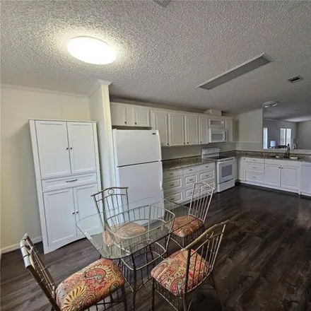 Image 8 - 4100 Southeast 26th Street, Taylor Creek, Okeechobee County, FL 34974, USA - Apartment for sale