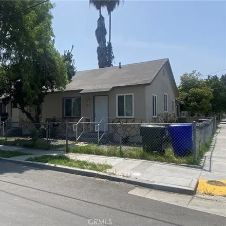 Image 2 - 213 Prospect Avenue, San Bernardino, CA 92410, USA - House for sale