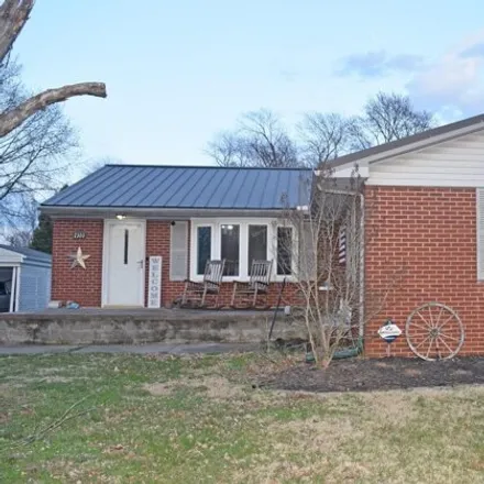 Buy this 3 bed house on 1398 South 3rd Street in Boonville, IN 47601