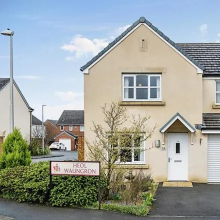 Buy this 4 bed house on Heol Waungron in Kidwelly, Carmarthenshire