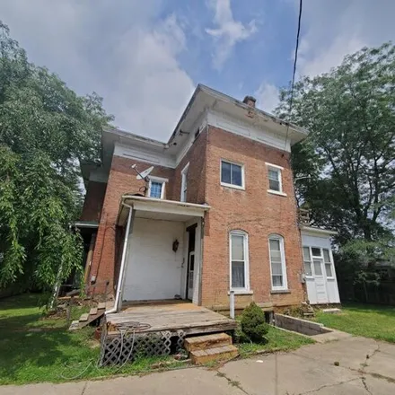 Buy this 4 bed house on 371 Cherry Street in Washington Court House, OH 43160