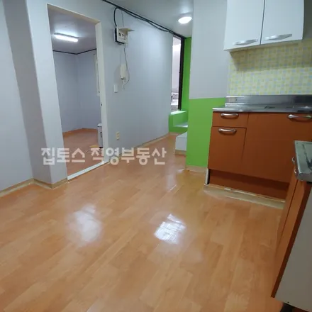 Image 2 - 서울특별시 은평구 신사동 30-15 - Apartment for rent