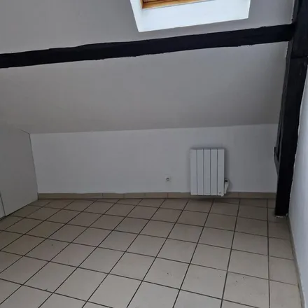 Image 4 - 48 Rue de Lille, 59554 Neuville-Saint-Rémy, France - Apartment for rent