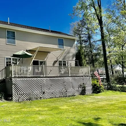 Buy this 3 bed house on 150 Lake Rd in Susquehanna, Pennsylvania