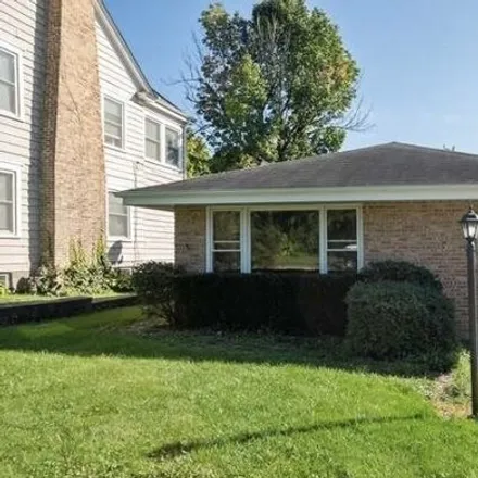 Buy this 3 bed house on 846 Park Avenue West in Highland Park, IL 60035