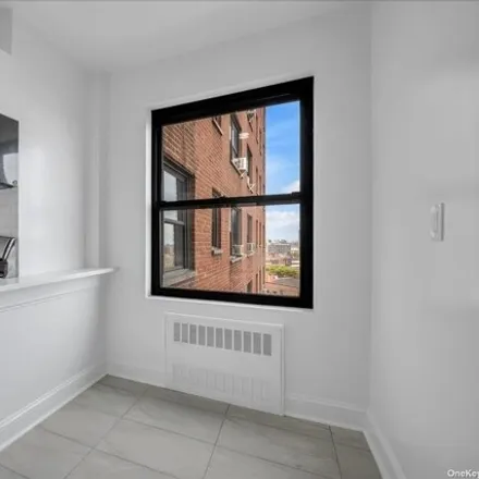 Image 9 - 99-32 66th Road, New York, NY 11374, USA - Apartment for sale