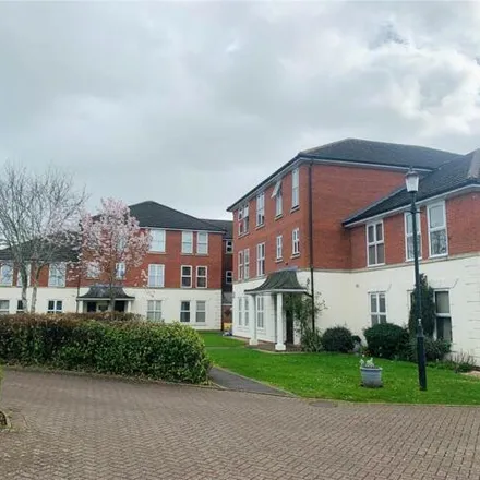 Buy this 2 bed apartment on Queensway in Royal Leamington Spa, CV31 3LB