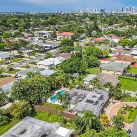 Image 1 - 724 Southwest 9th Street, Ro-Len Lake Gardens, Hallandale Beach, FL 33009, USA - House for sale