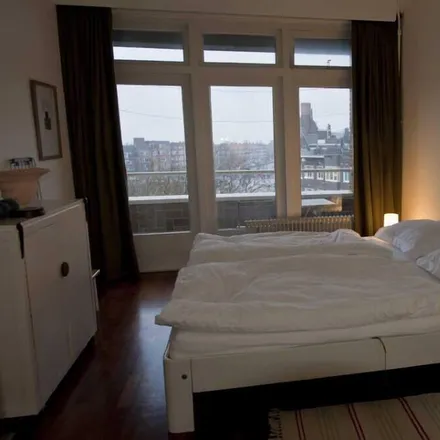Rent this 1 bed apartment on 1075 XH Amsterdam