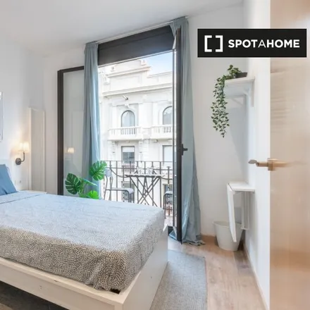 Rent this 4 bed room on Carrer de Muntaner in 375, 08001 Barcelona