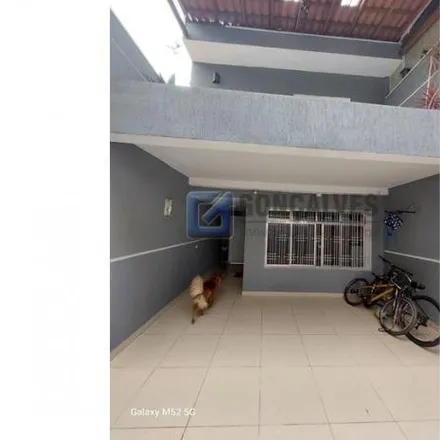 Buy this 2 bed house on Rua Vila Queimada in Anchieta, São Bernardo do Campo - SP