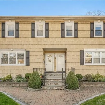 Rent this 3 bed house on 570 North Barry Avenue in Village of Mamaroneck, NY 10543