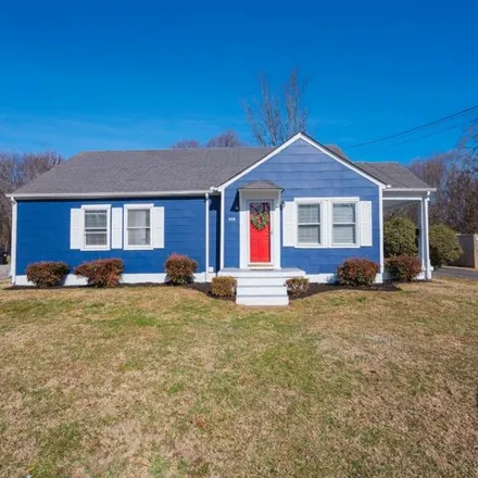 Buy this 4 bed house on 428 West Clark Boulevard in Murfreesboro, TN 37129
