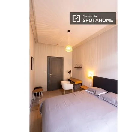 Rent this 9 bed room on LX46 in Rue Marie de Bourgogne - Maria van Bourgondiëstraat, 1000 Brussels