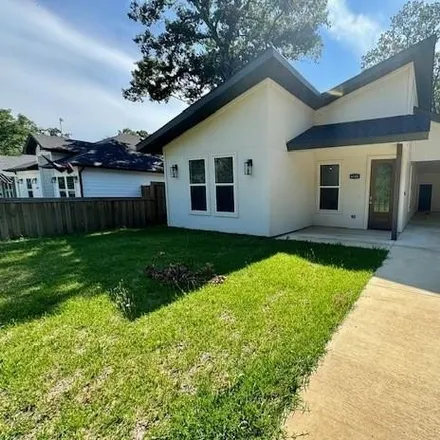 Rent this 3 bed house on 168 Inca Drive in Henderson County, TX 75156