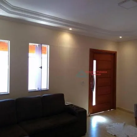 Buy this 3 bed house on Avenida dos Curios in Varginha - MG, 37044-320