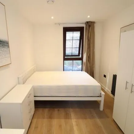 Rent this 3 bed house on 142 Stepney Way in St. George in the East, London