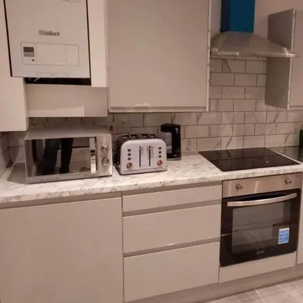 Rent this 3 bed house on London in NW11 6JD, United Kingdom