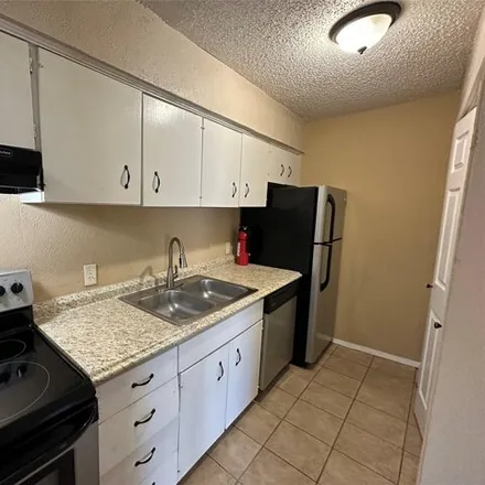 Image 8 - 2833 Kings Rd Apt 203, Dallas, Texas, 75219 - Apartment for rent