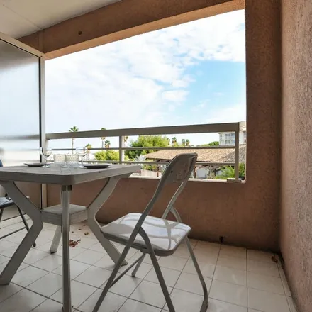 Image 7 - Antibes, Avenue Robert Soleau, 06600 Antibes, France - Apartment for rent